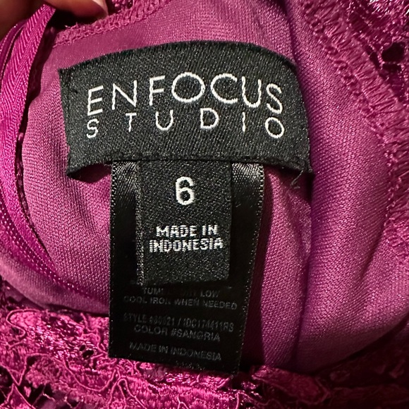 Dress - Picture 3 of 4